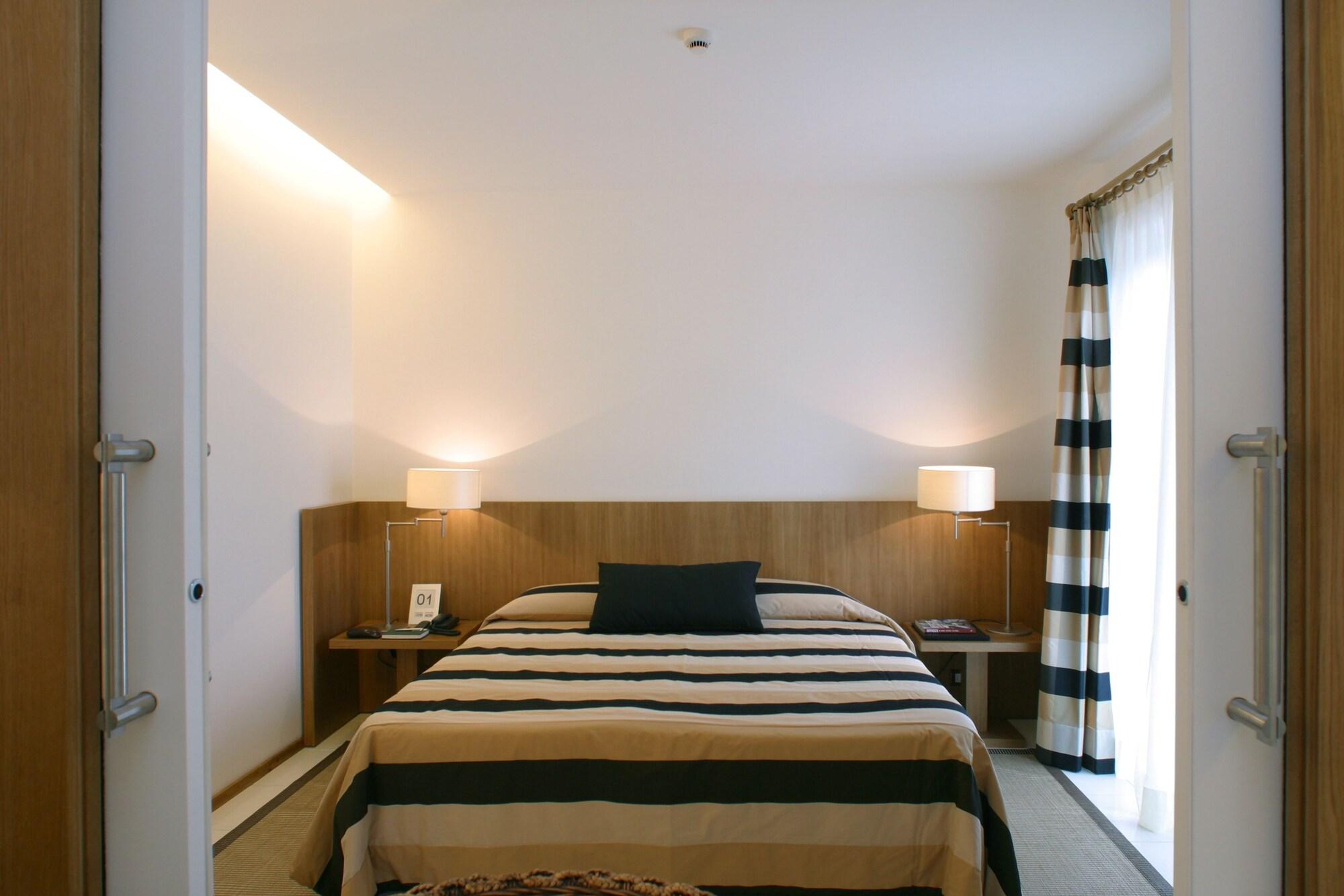 Rota Suites Sorrento Exterior photo